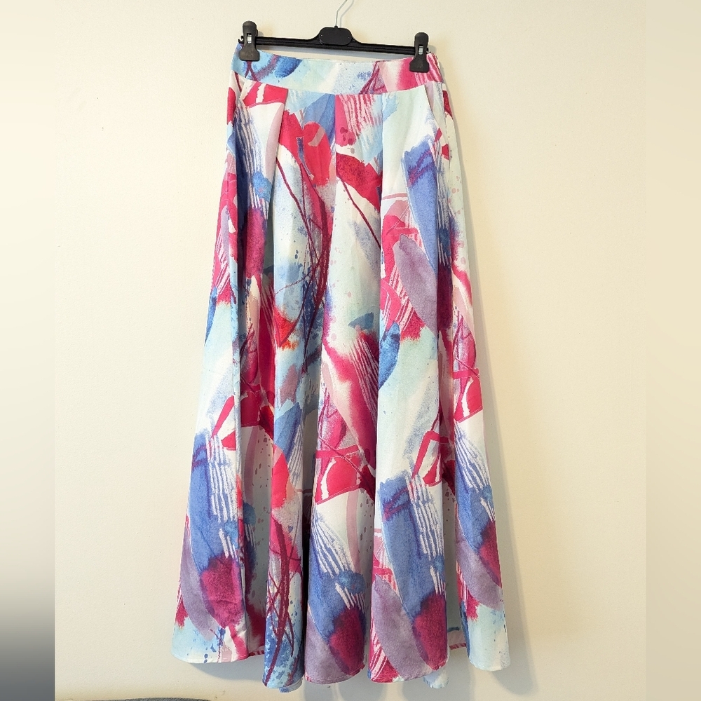 Statement Wide-Leg Pants - Abstract Print - Picture 5 of 6